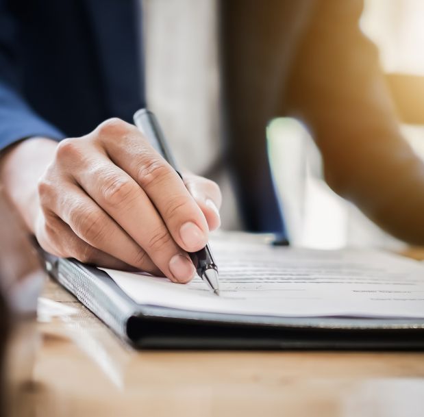 Documentary credits bg 9657e1ae